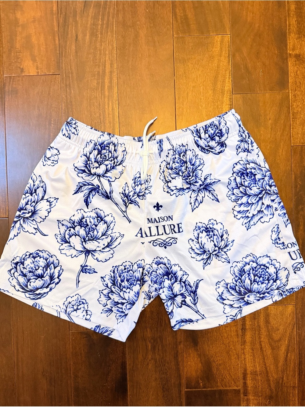 Men’s White & Blue Floral Shorts